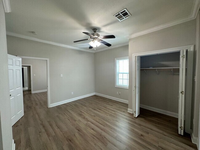 Building Photo - Rental in Bayou St. John Neighborhood