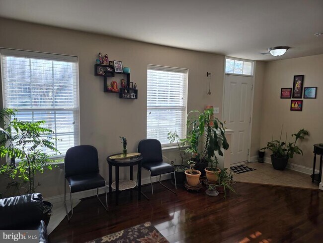 Building Photo - 11875 Snowden Farm Pkwy