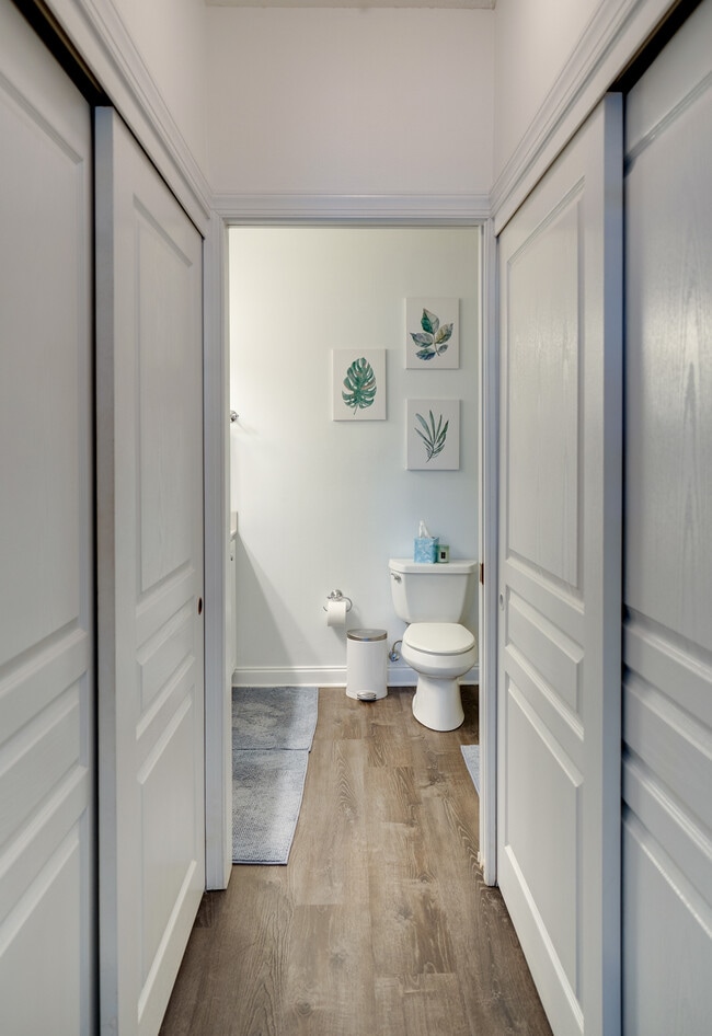 Building Photo - 159 Brooks St SE