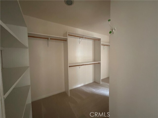 Building Photo - 2029 Las Palomas Dr