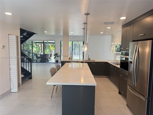 Building Photo - 9869 NW 52nd Terrace