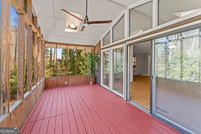 Building Photo - 4421 Jacobs Dr SW
