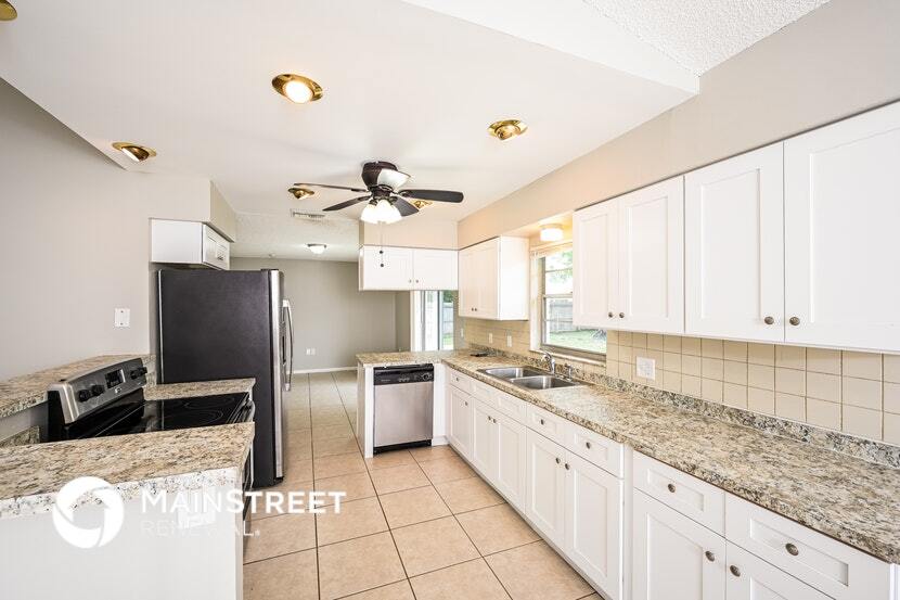 Building Photo - 809 Largo Ct