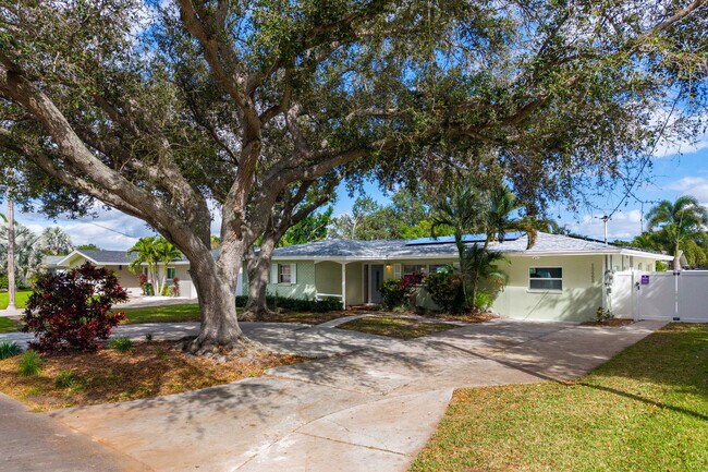 Building Photo - 12453 138th St N