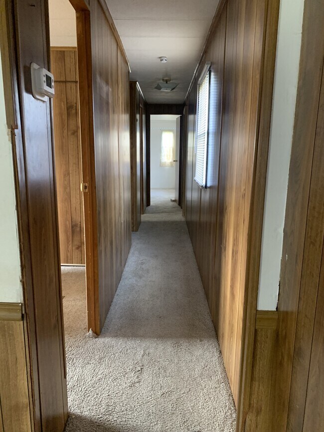 Building Photo - 5006 Willow Run Dr