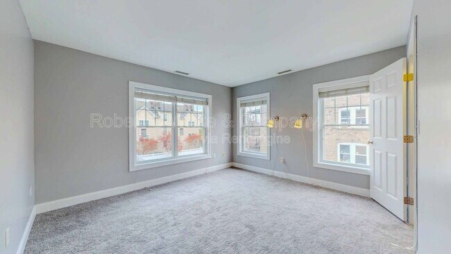 Building Photo - 59 Liberty St