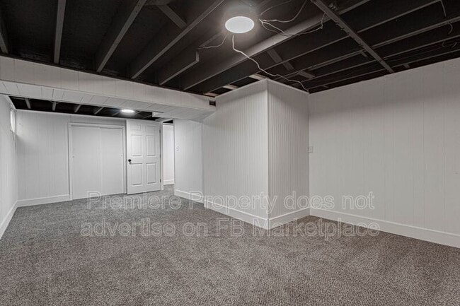 Building Photo - 12607 Jackson Ave