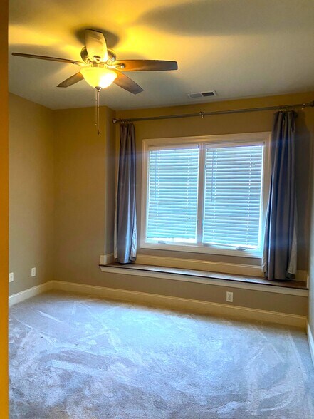 Building Photo - 4106 Eagle Ridge Ct