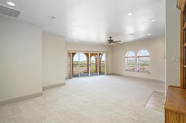 Building Photo - 7713 Lakeview Cir