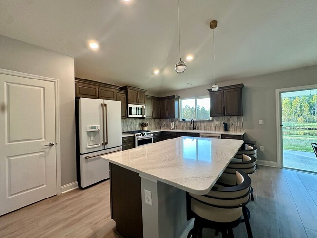 Building Photo - Serene Cul De Sac Home with Gorgeous Views!