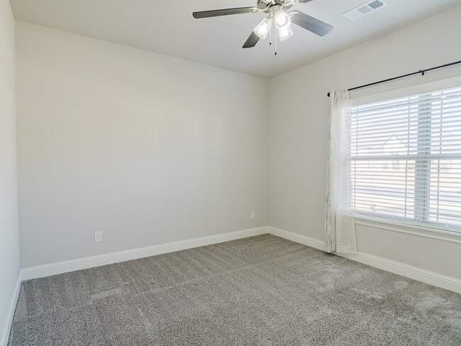 Building Photo - 1130 Quailridge Way