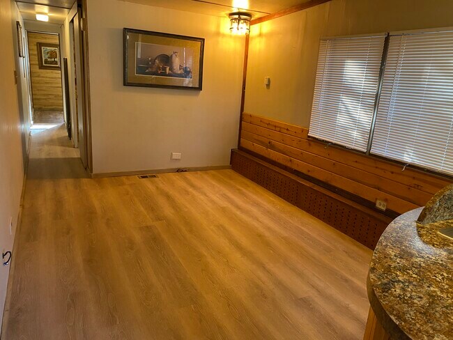 Living room - 568 Armington Rd