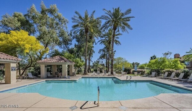 Building Photo - 4925 E Desert Cove Ave