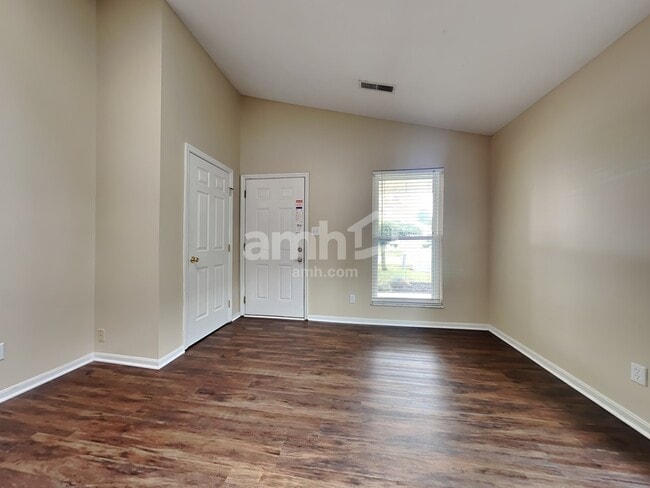 Building Photo - 2515 Bridgewood Dr