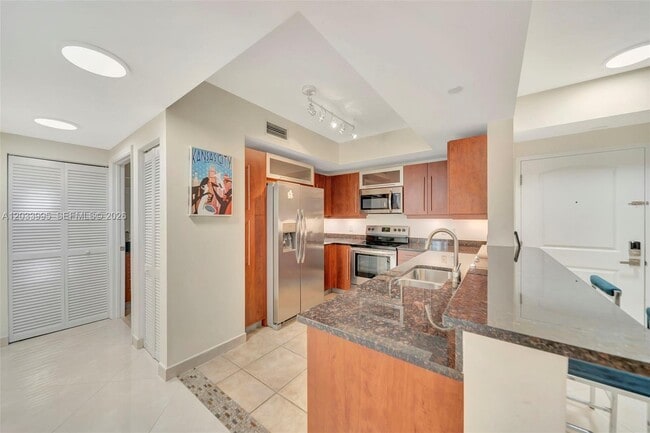 Building Photo - 7355 SW 89th St