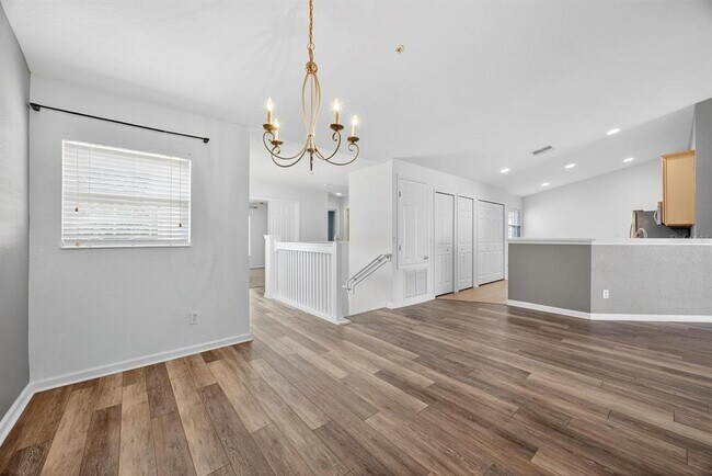 Building Photo - 8327 Fontera Dr
