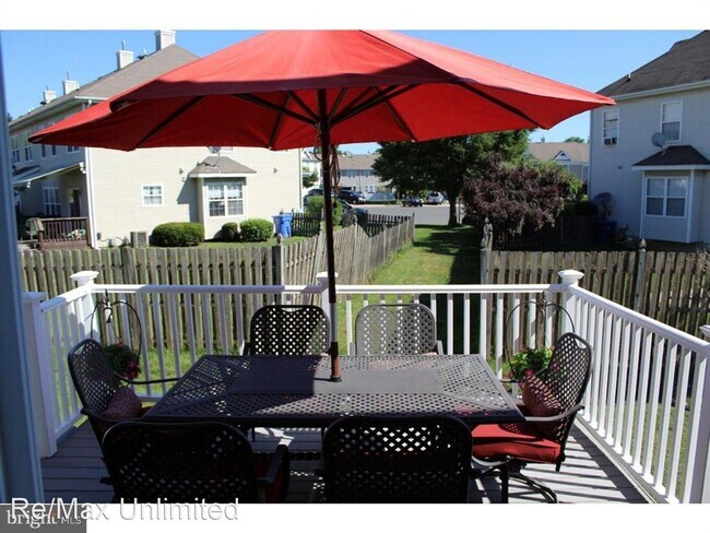 Building Photo - 3 br, 2.5 bath House - 108 Tattersall Dr