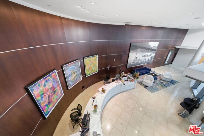 Building Photo - 13700 Marina Pointe Dr