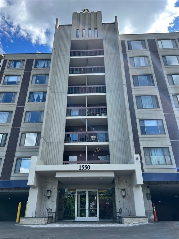 Building Photo - 1550 Worcester Rd