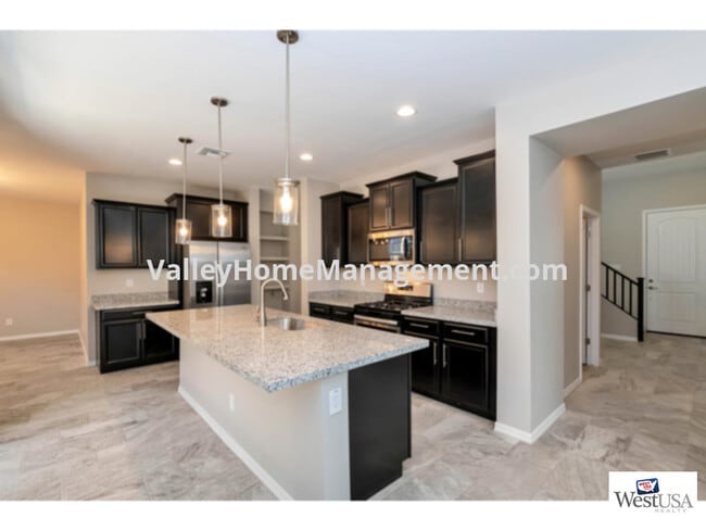 Building Photo - BRAND NEW HOME IN GATED AVIER WEST!!
