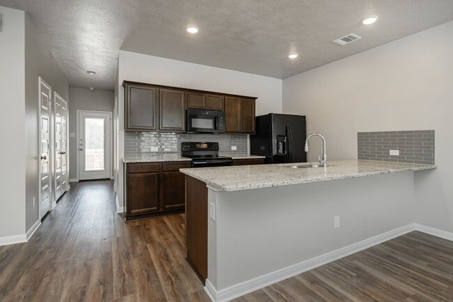 Building Photo - 1129 Trellis Pass