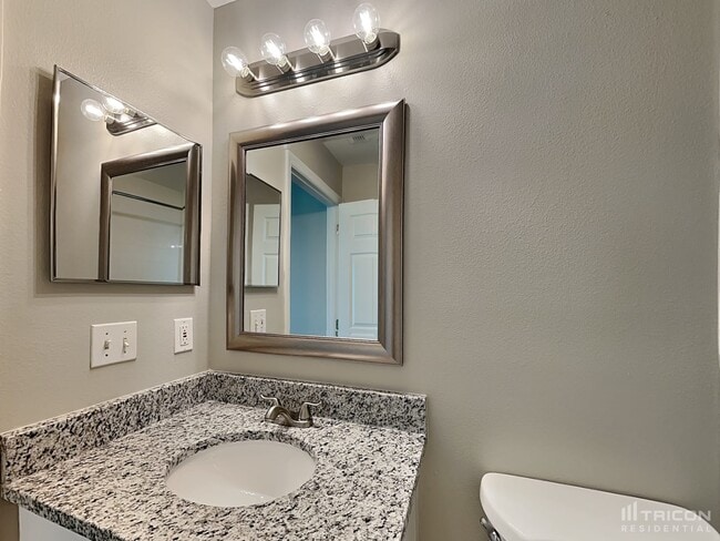 Building Photo - 15342 Margaux Dr