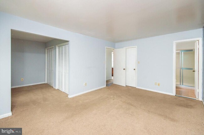 Building Photo - 3210 Gemstone Ct