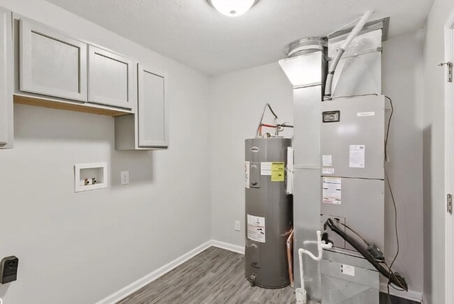 Building Photo - 10522 Hunters Crossing Blvd