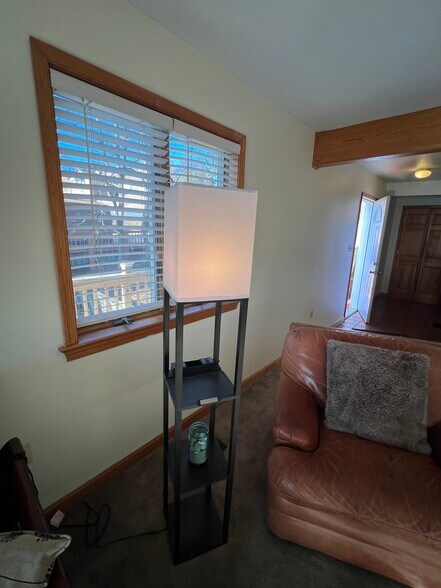 Building Photo - 13113 River Ter