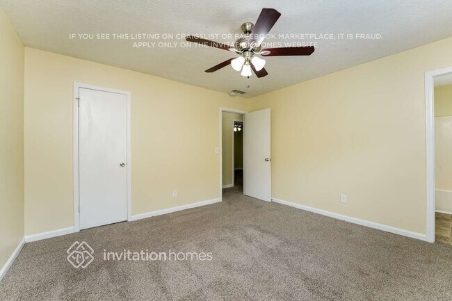 Building Photo - 452 Tower Pl