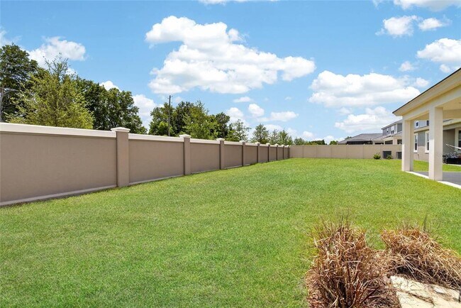 Building Photo - 10009 Surrey Rose Dr