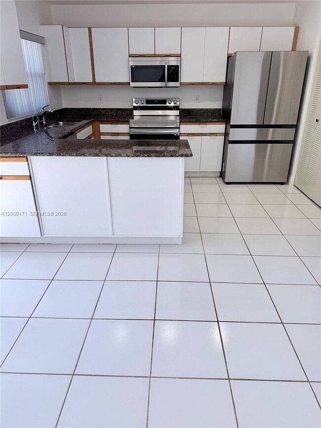 Building Photo - 1441 NW 122nd Terrace