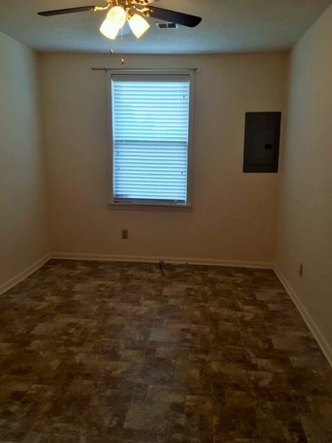 Building Photo - 906 Martin St