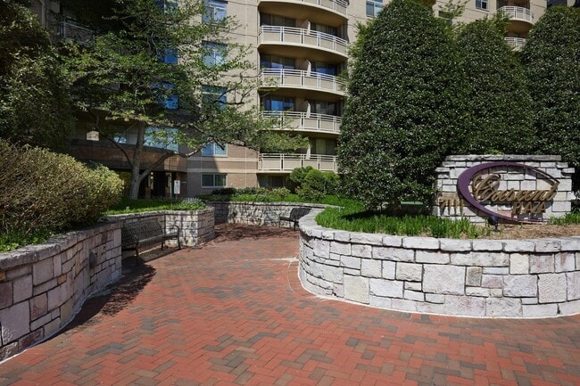 Building Photo - 7111 Woodmont Ave