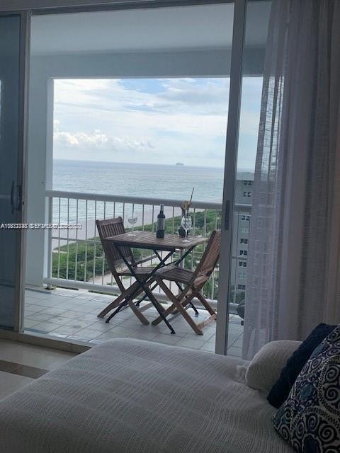 Building Photo - 9341 Collins Ave