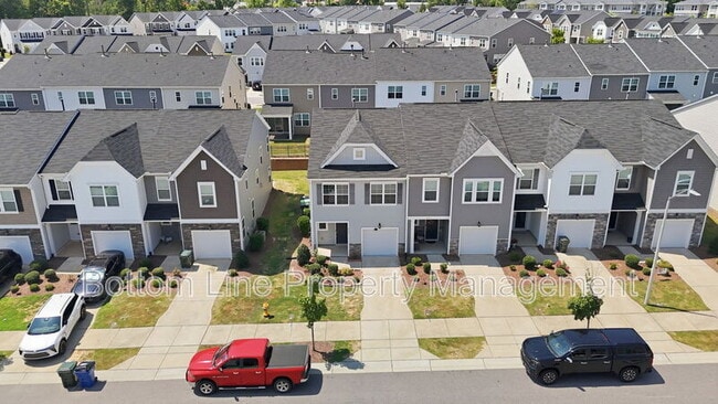 Building Photo - 6331 Andante Ave