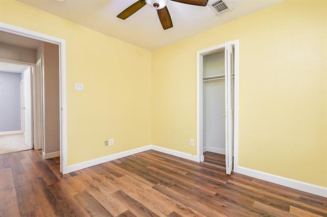 Building Photo - 920 Ashwood Dr