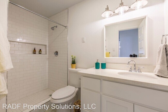 Building Photo - 3 br, 2 bath House - 1595 S. Gastel Circle