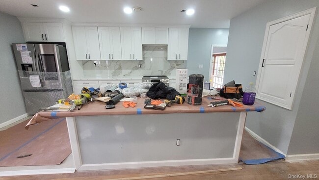 Building Photo - 8 Dee Pl