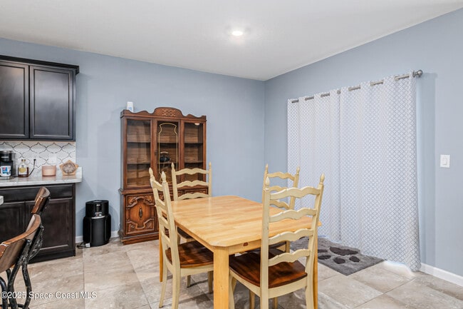 Building Photo - 6125 Orsino Ln