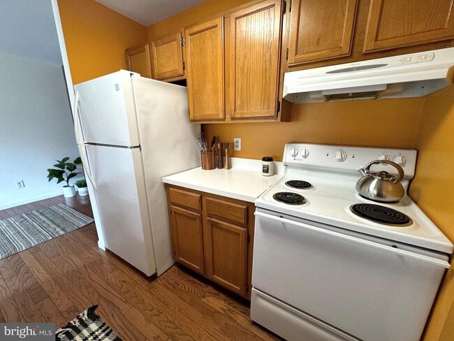 Building Photo - 1502 The Woods