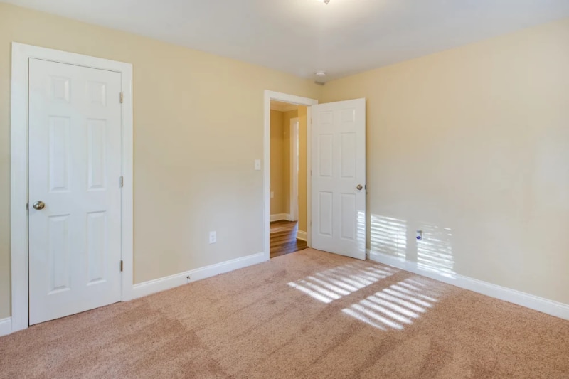 Building Photo - 1518 Lasalle St