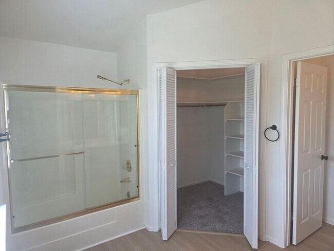 Building Photo - 745 Monte Carlo Dr
