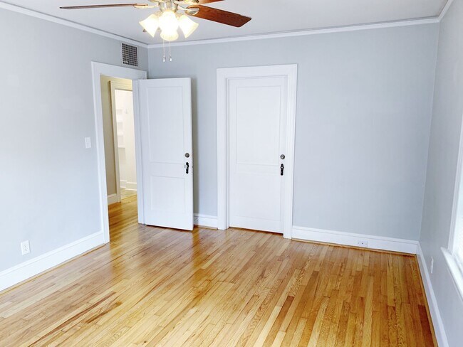 Building Photo - 301 S Meade St