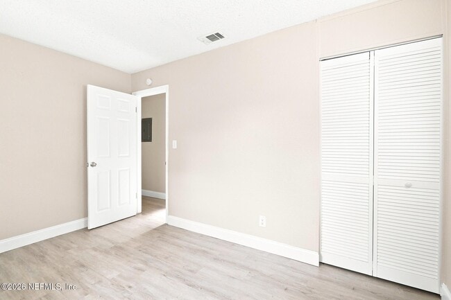 Building Photo - 6813 Tinkerbell Ln