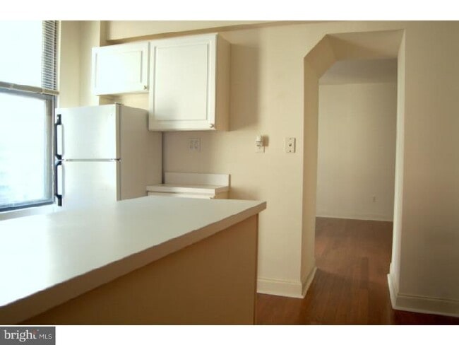 Building Photo - 1411 Walnut St