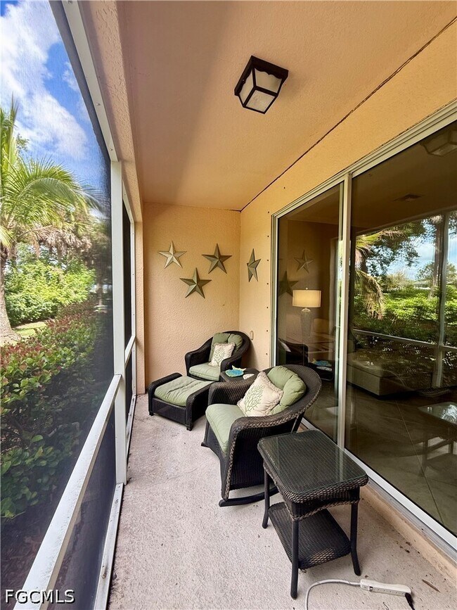 Building Photo - 10020 Via Colomba Circle