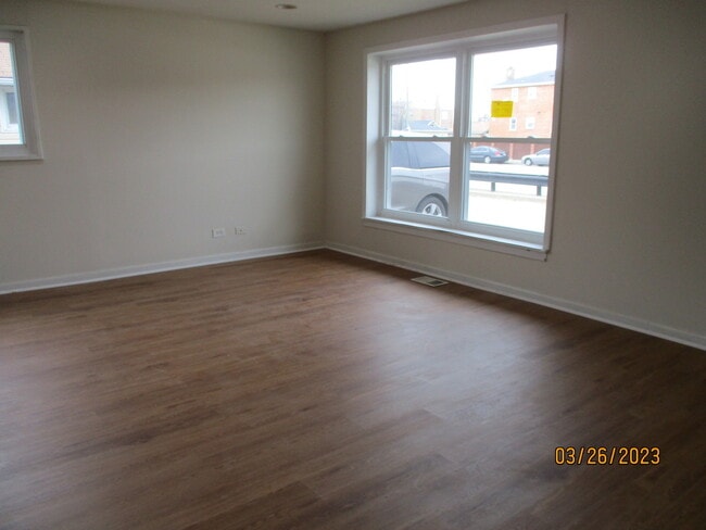 Building Photo - 4215 W 87th St