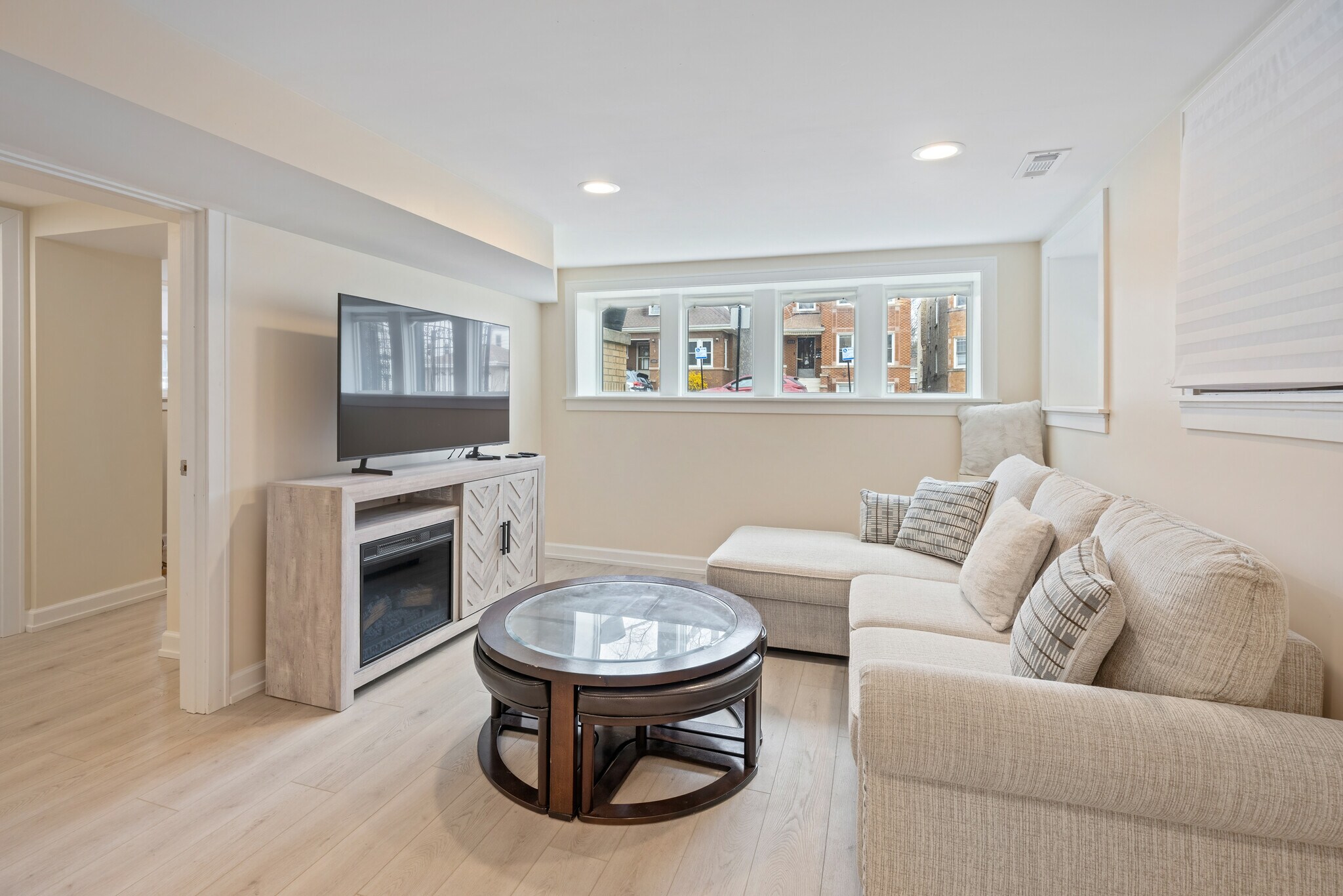 Building Photo - 5219 W Deming Pl