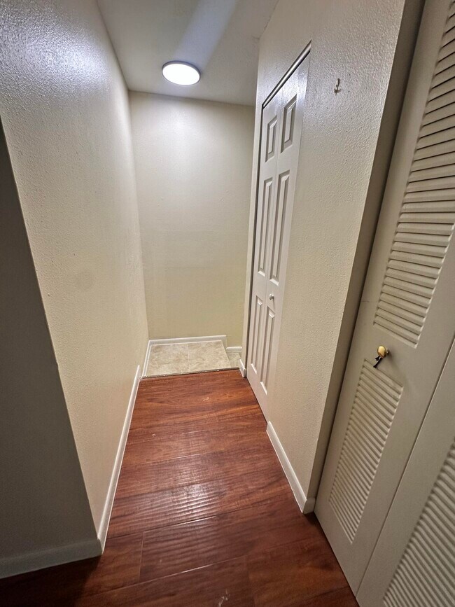 Building Photo - 5614 Blueberry Ct